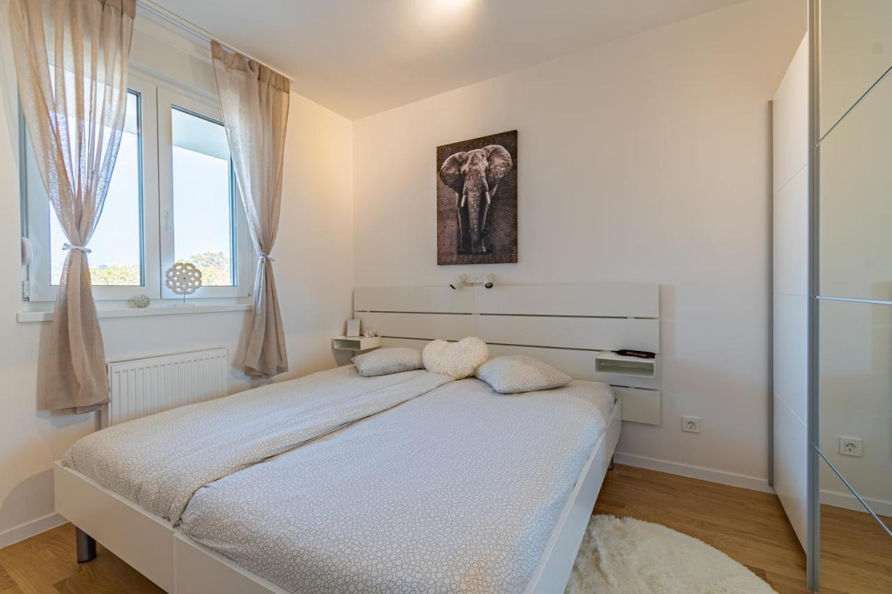 Flexible Selfcheckins 25 - Zagreb - Garage - Loggia - New - Luxury Leilighet Eksteriør bilde