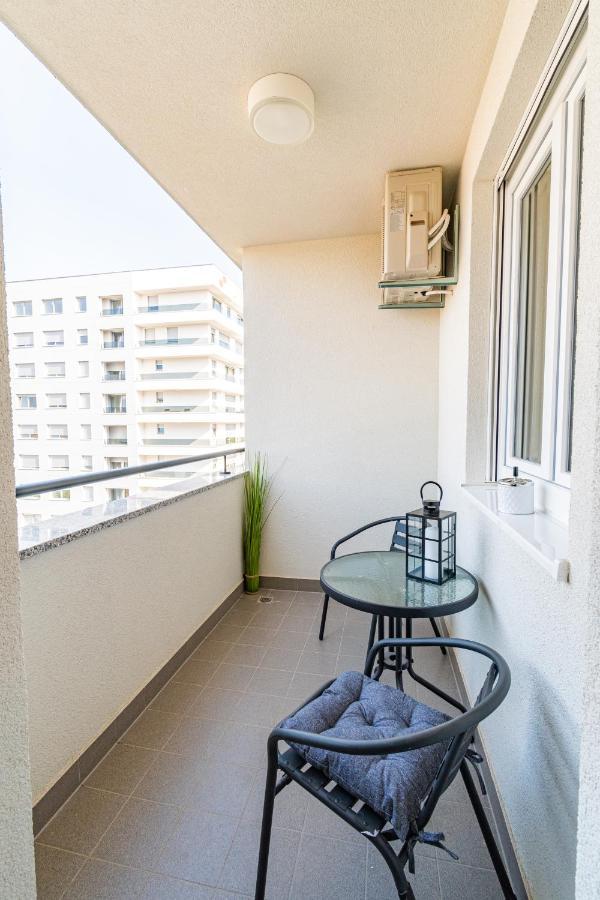 Flexible Selfcheckins 25 - Zagreb - Garage - Loggia - New - Luxury Leilighet Eksteriør bilde