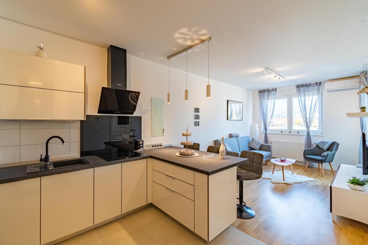 Flexible Selfcheckins 25 - Zagreb - Garage - Loggia - New - Luxury Leilighet Eksteriør bilde